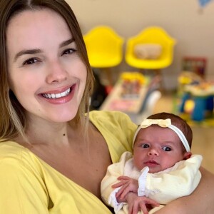 Filha de Thaeme, Liz costuma combinar looks com a mãe