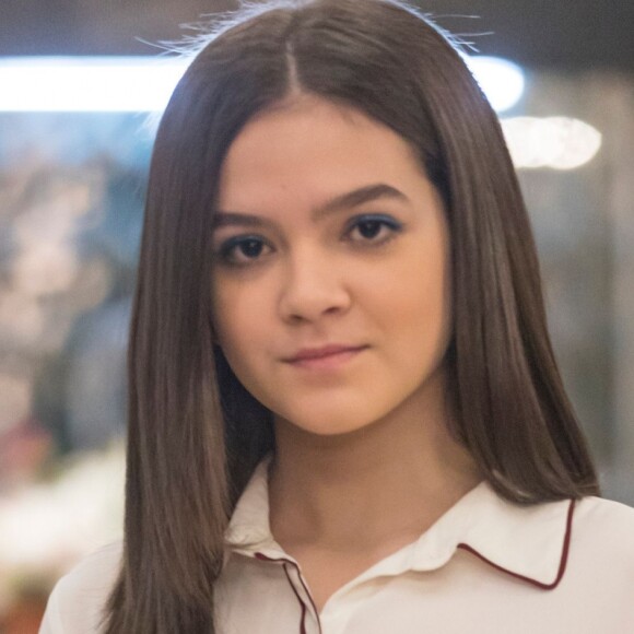 Mel Maia deu show de amor próprio ao se posicionar diante crítica de seguidora ao seu corpo.