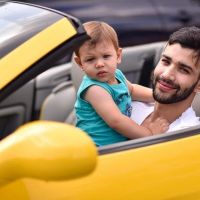 Filho de Gusttavo Lima, Gabriel pede para andar de carro com pai: 'Pega a chave'