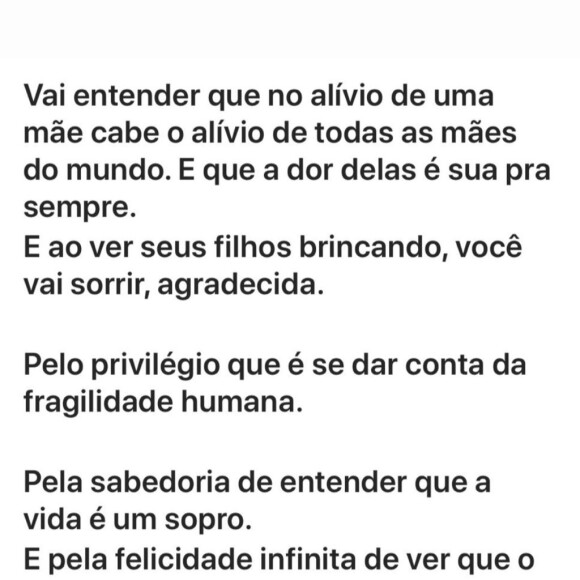 Angelica repostou um texto da autora Roberta Farec