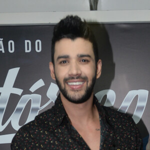 'Samuel vai fazer aniversário em julho', disse Gusttavo Lima em show