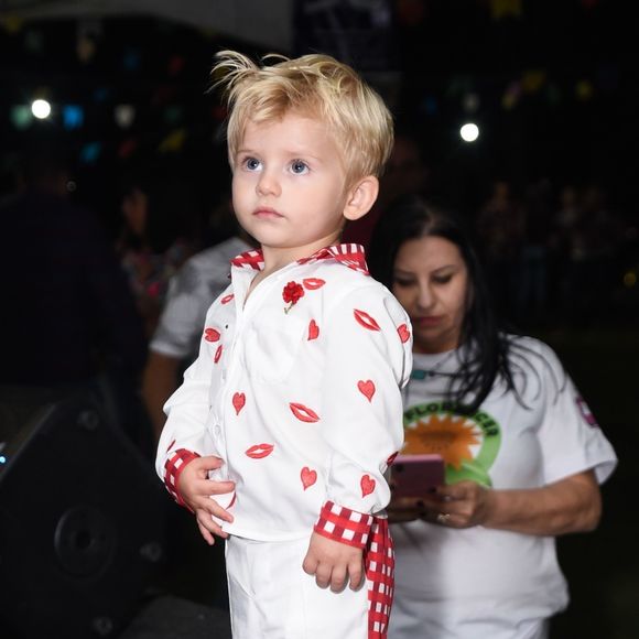 Karina Bacchi falou sobre a relação com o filho, Enrico, de 1 ano