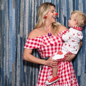 Karina Bacchi revelou o maior susto que teve com o filho, Enrico