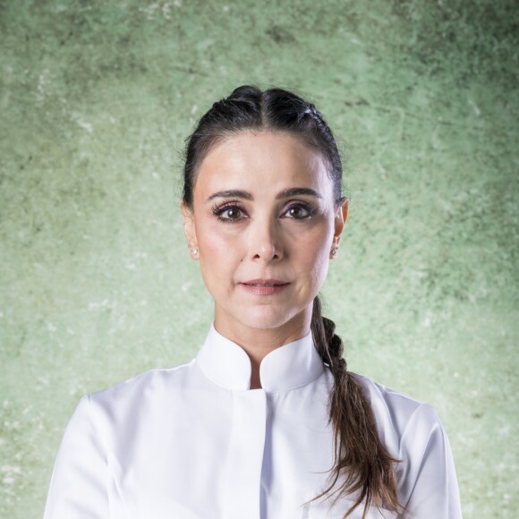 Leila (Alexandra Martins)- Trabalha com Alberto (Antonio Fagundes) na novela 'Bom Sucesso'