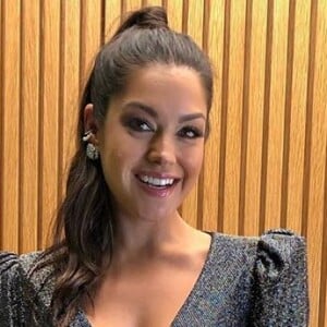 Thais Fersoza é adepta de produções caprichadas e cheias de estilo