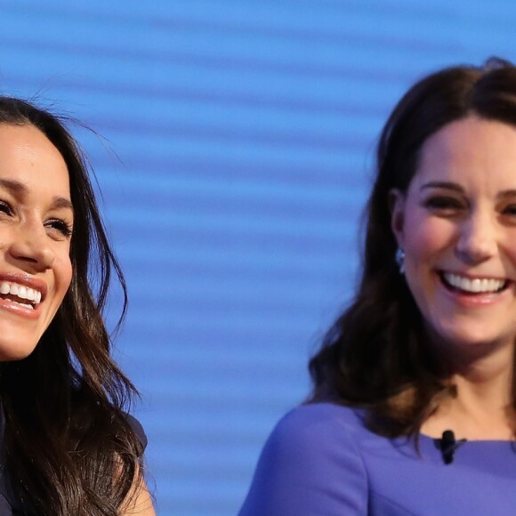 Meghan Markle e Kate Middleton estão vivendo momentos parecidos da vida: ambas estão com nenéns com poucos meses de vida