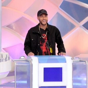 Neymar Jr. participou do 'Jogo das 3 Pistas', do 'Programa Silvio Santos'