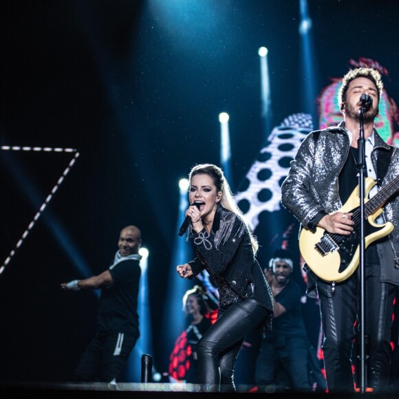 'A Maria Chiquinha faz o que ela quiser no mato. Não é muito melhor?', disse Junior Lima após cantar o hit clássico