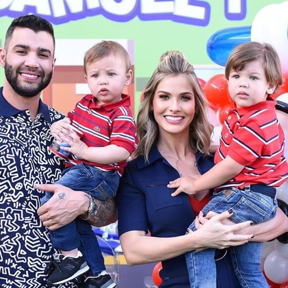 Filhos de Gusttavo Lima e Andressa Suita combinaram look em aniversário duplo em Goiás nesta segunda-feira, 22 de julho de 2019