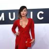 Demi Lovato levantou suspeita de gravidez no último VMA, ao receber um carinho das amigas Taylor Swift e Jordin Sparks na barriga