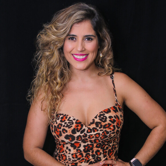 Camilla Camargo falou sobre a emoção de ser mãe nesta quinta-feira, 25 de julho de 2019