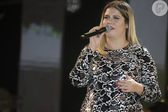 Grávida do primeiro filho, Marília Mendonça assegurou: 'Jamais abandonaria a carreira'