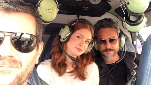 Marina Ruy Barbosa e Alexandre Nero gravam novela 'Império' em helicóptero