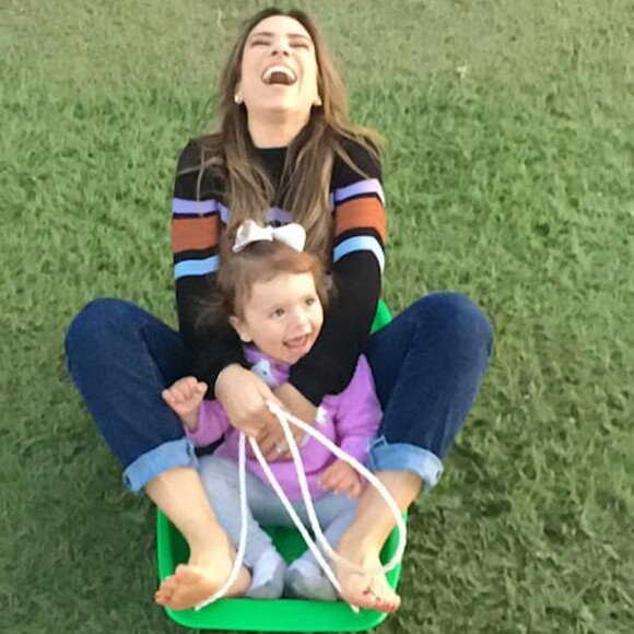 Patricia Abravanel é mãe de Jane, de 1 ano, fruto da relação com o deputado Fabio Faria