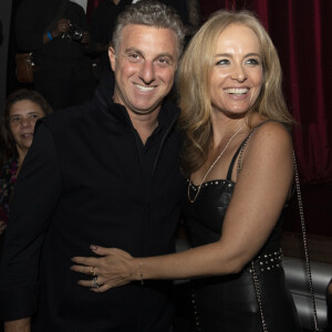 Angélica usou vestido de couro para curtir evento de Preta Gil nesta quinta-feira, dia 08 de agosto de 2019