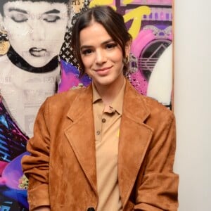 Bruna Marquezine comemorou seus 24 anos com festa