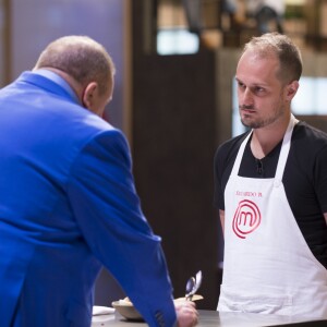 'MasterChef': Eduardo tem prato analisado por Erick Jaqcuin