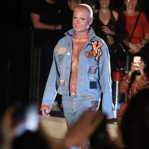 Xuxa Meneghel brilha em retorno às passarelas em evento que homenageia os 40 anos da Yes Brazil, no hotel Fairmont, no Rio de Janeiro, nesta quinta-feira, 12 de setembro de 2019