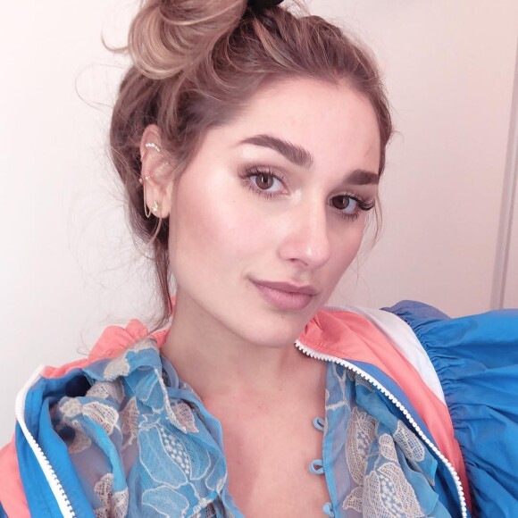 Sasha Meneghel estuda moda na Parson School of Design em Nova York, nos Estados Unidos