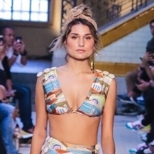Sasha Meneghel já desfilou nas passarelas para a marca Água de Coco