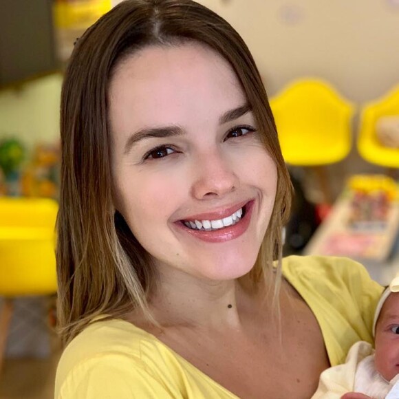 Thaeme Mariôto exibe novo cabelo em foto nesta segunda-feira, dia 30 de setembro de 2019