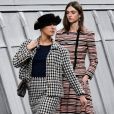 A blogueira francesa Marie Benoliele invadiu o desfle da Chanel em Paris, nesta terça-feira, dia 1 de outubro de 2019. Saiba os detalhes!