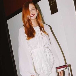 Marina Ruy Barbosa aposta em look total white grifado para viagem ao México