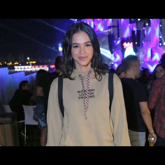 Bruna Marquezine curte primeira noite do Rock In Rio nesta quinta-feira, 03 de outubro de 2019