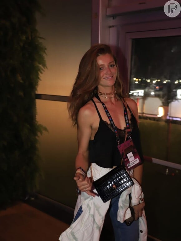 Affair de Pedro Scooby, Cintia Dicker foi uma das convidadas de área VIP do Rock in Rio