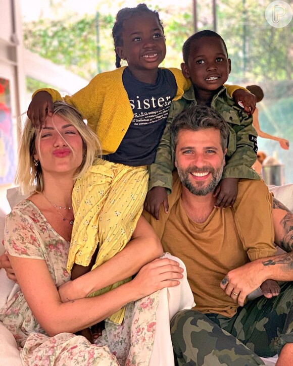 Filho de Giovanna Ewbank e Bruno Gagliasso, Bless chegou na família em julho de 2019