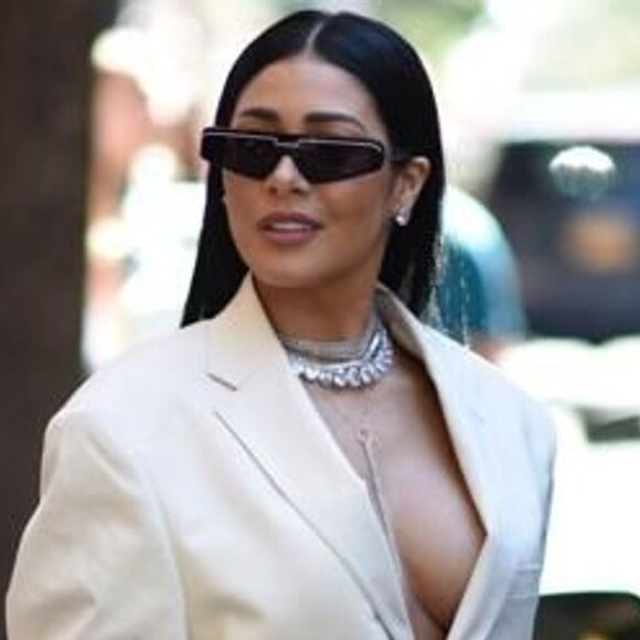 Dupla de Simone, Simaria é apaixonada pelo mundo fashion: 'Amo moda e maquiagem. Tenho vontade de lançar alguma coisa. Quem sabe?'