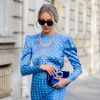 O vestido azul usado por Flávia Pavanelli no casamento de Mari Saad é da estilista Alessandra Rich e é queridinho entre as fashionistas gringas