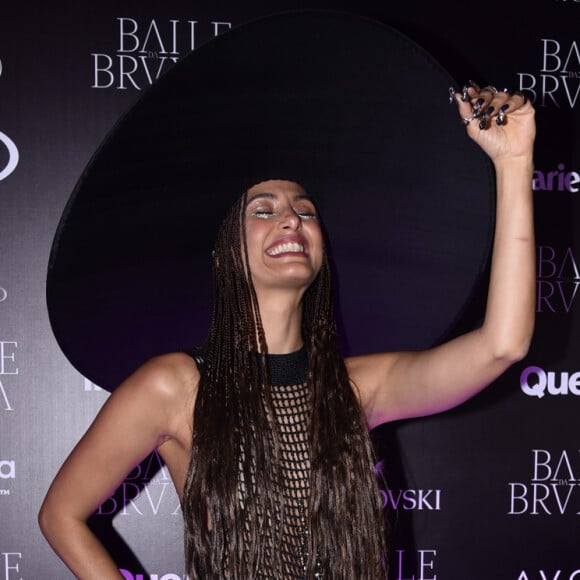 Camila Pitanga foi um dos destaques do Baile da Bruxa