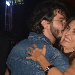 Fátima Bernardes e Túlio Gadêlha trocam beijos em vídeo postado pelo deputado