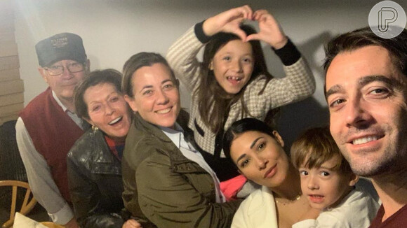 Simaria, da dupla com Simone, compartilhou foto da família na web nesta segunda-feira, 4 de novembro de 2019