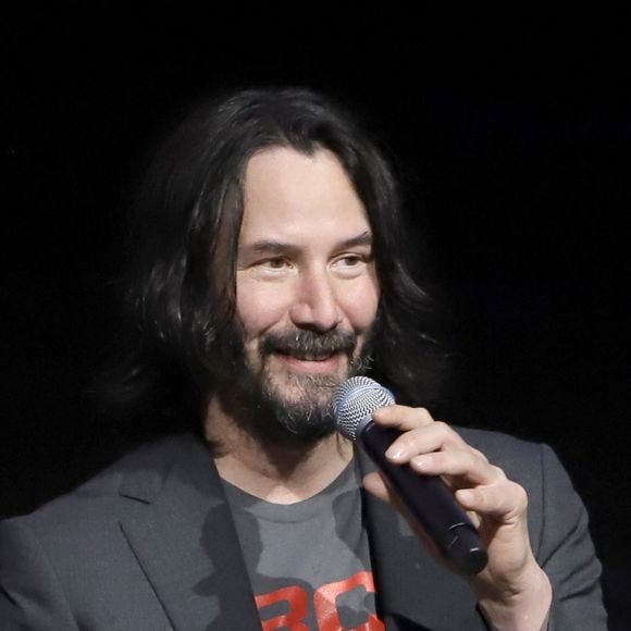 Keanu Reeves não tornava público um relacionamento há quase 20 anos