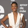 Erika Januza usa bolsa La Spezia na festa de lançamento da novela 'Amor de Mãe'