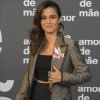 Moda das famosas na festa da novela 'Amor de Mãe': Nanda Costa aposta em maxiblazer estampado com peças lisas