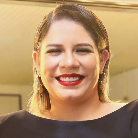 Marília Mendonça exibiu barriga de gravidez em foto na web nesta sexta-feira, 22 de novembro de 2019