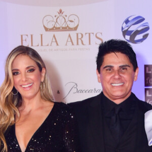 Ticiane Pinheiro e mais famosos participam de jantar beneficente nesta terça-feira, dia 26 de novembro de 2019