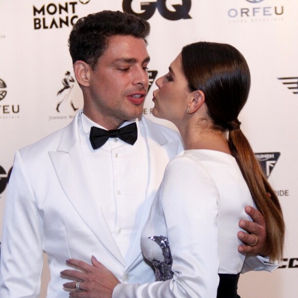 Cauã Reymond e Mariana Goldfarb estão casados há sete meses