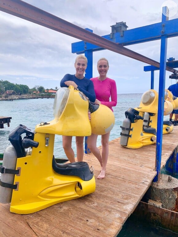 Ana Hickmann se divertiu com a irmã Fernanda em Curação, no Caribe