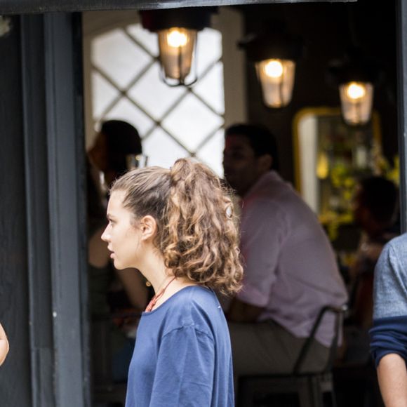 Rui (Romulo Neto) paga Leila (Jade Cardozo) para separar Filipe (Pedro Novaes) de Rita (Alanis Guillen) na novela 'Malhação: Toda Forma de Amar'
