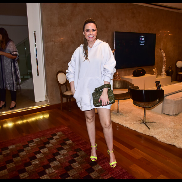 A ex-BBB e jornalista Ana Paula Renault prestigia festa de lançamento do programa 'Glow Up', da TV Caras, em São Paulo, nesta quarta-feira, 11 de dezembro de 2019