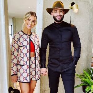 Andressa Suita prestigiou lançamento do novo DVD de Gusttavo Lima no Hotel Tivoli Mofarrej, em São Paulo