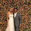 Barbara Fialho e o empresário Rohan Marley se casaram em Minas Gerais numa cerimônia intimista 
