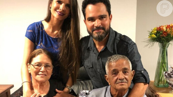 Luciano Camargo se diverte com o pai, Francisco, de 82 anos, em vídeo nesta quarta-feira, dia 18 de dezembro de 2019