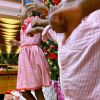 Giovanna Ewbank mostra Títi em momento de diversão no Natal