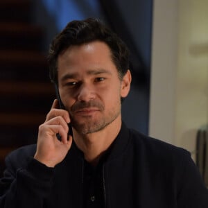 Na novela 'Amor Sem Igual', Fabiana (Manuela do Monte) é demitida por Leandro (Gabriel Gracindo) no capítulo de quarta-feira, 1º de janeiro de 2020