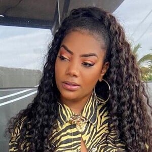 Ludmilla explica pedido de noivado em aniversário de Brunna Gonçalves: 'Antes, não me via casando com ninguém, mas tudo mudou. Senti uma vontade verdadeira e quis fazer essa surpresa para nós duas'